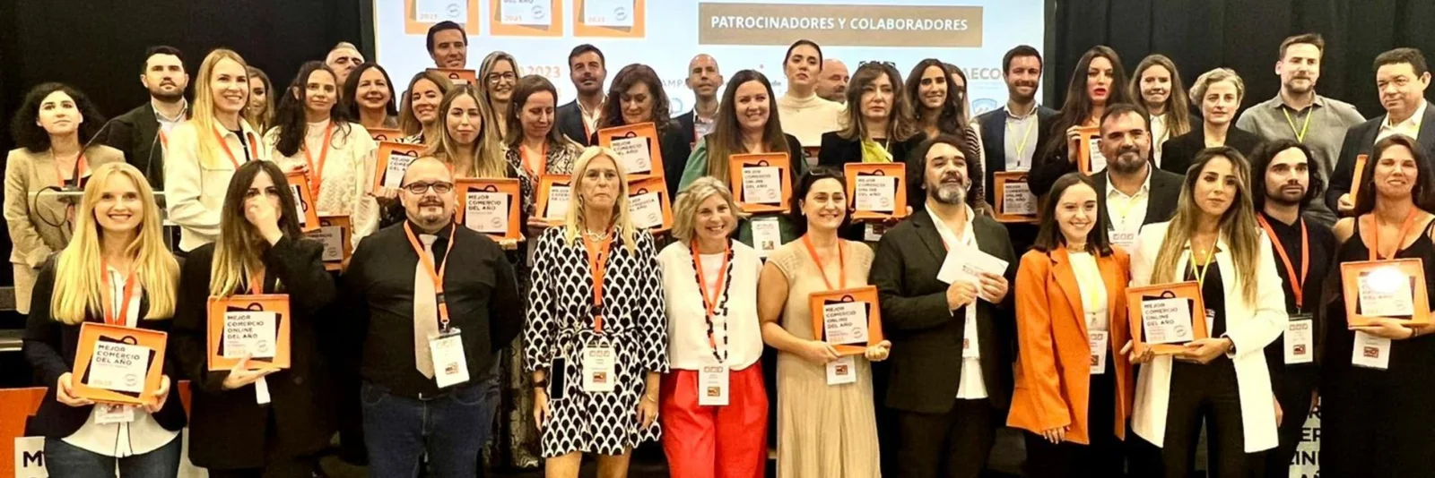 Trabaja con nosotros