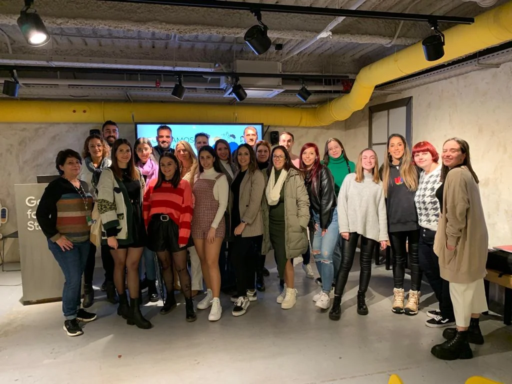 Trabaja con nosotros